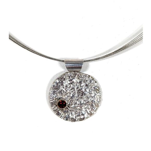 Silver coin retriculated on 5 strand wire necklace ruby CZ 17"wire 1" pendant - Picture 1 of 9